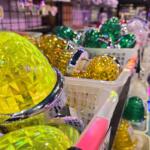 【画像】地味〜な外観と裏腹に店内はジュリアナ状態！　トラック用品店に潜入したら妖艶さがヤバい!! 〜 画像16