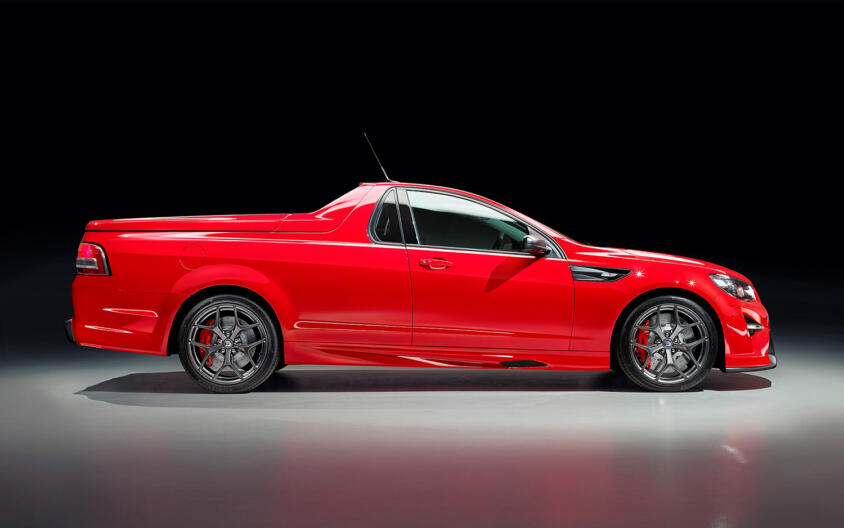 怪物ピックアップを豪州で発見！　シビックサイズに6速MT＋580馬力のV8スーチャーをぶち込んだ「HSVマルーGTSR」って荷台にナニ載せんの？