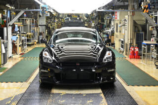 次期GT-Rの存在が示唆された「R35 GT-R最終生産車オフライン式」が開催