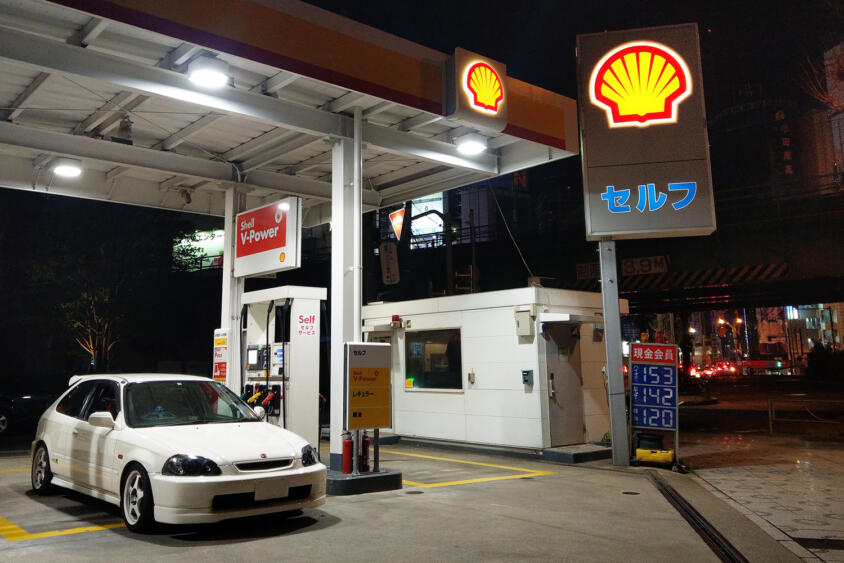 ぶっちゃけ煩わしい!?　最近ガソリンスタンドでやたらと「アプリ」をすすめてくる裏事情