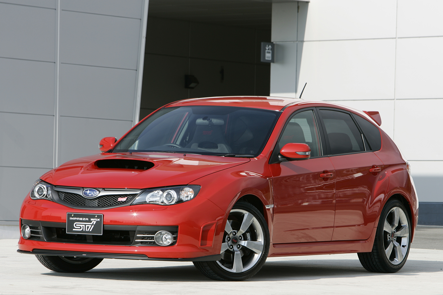 スバル・インプレッサWRX STI（GRB）のフロントスタイリング