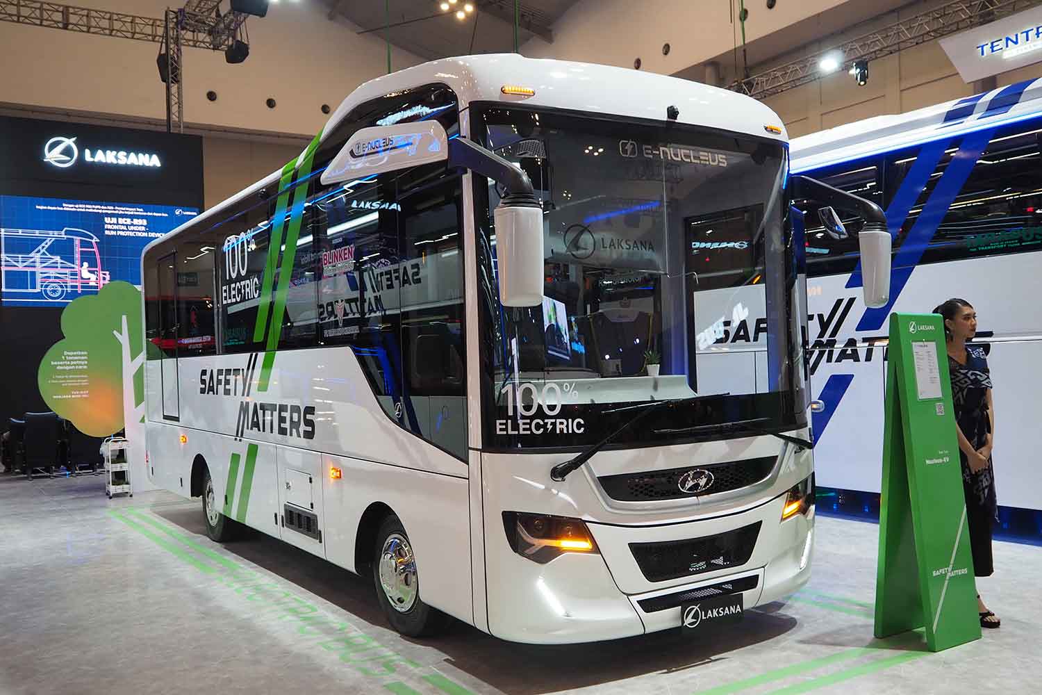 ヒョンデ製のバス 〜 画像6