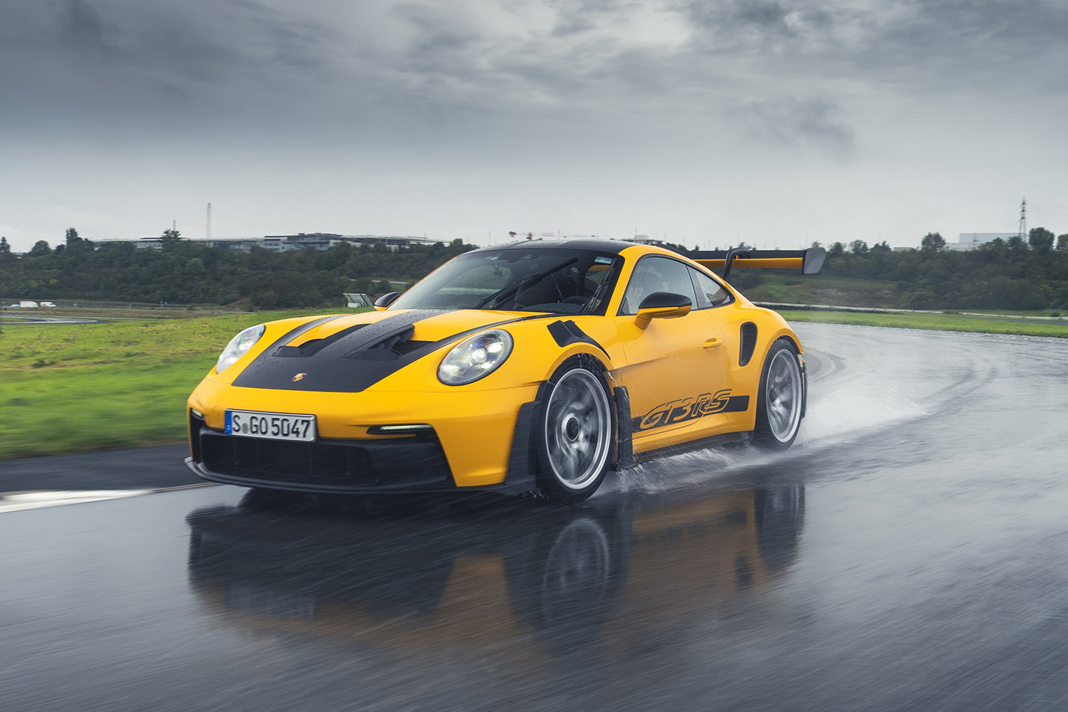 ポルシェ911 GT3RS 〜 画像17