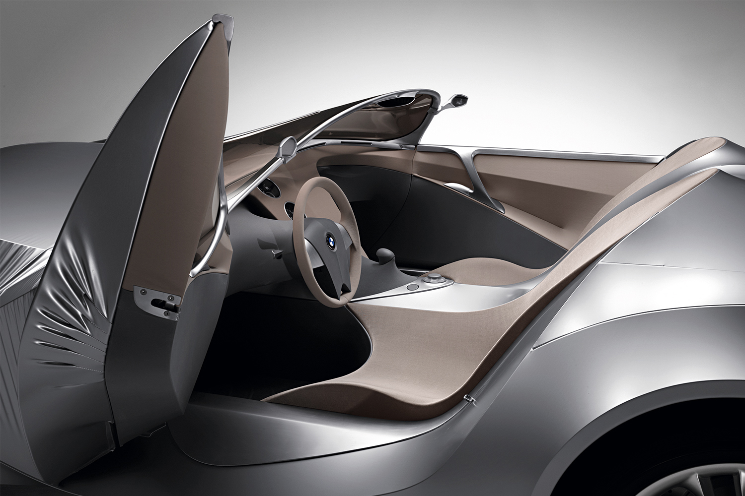 BMW ジーナの車内 〜 画像9