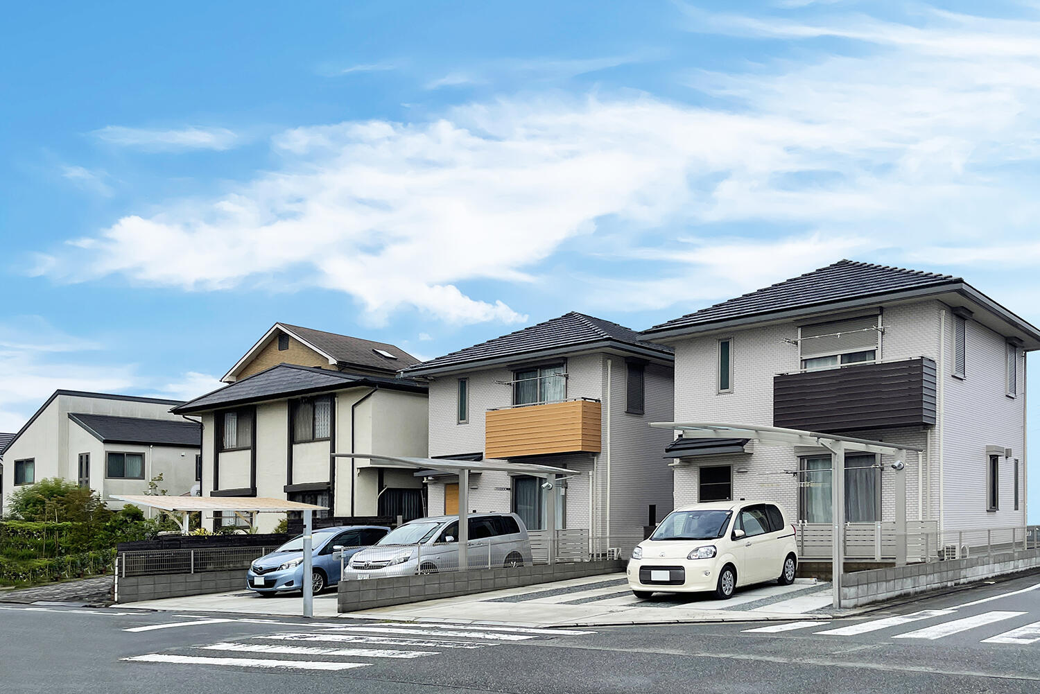 自宅と駐車場のイメージ