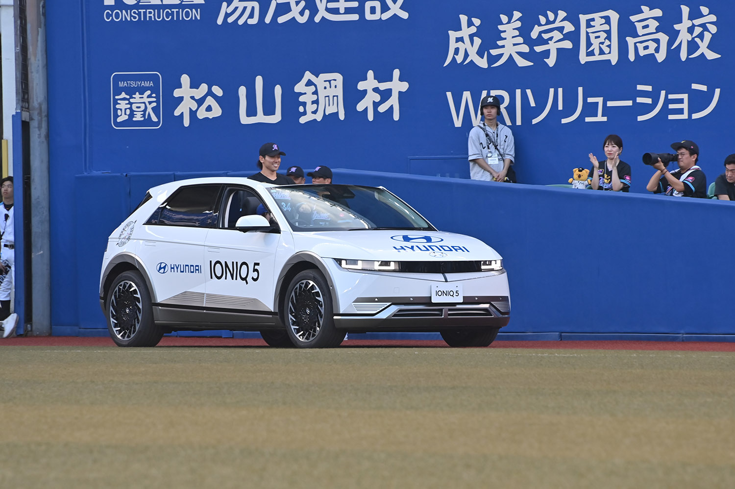 千葉ロッテマリーンズにリリーフカーとしてヒョンデ IONIQ5を２台贈呈 〜 画像23
