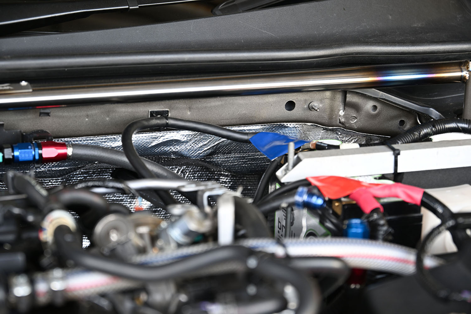 レース車両に使われるプラズマテープ