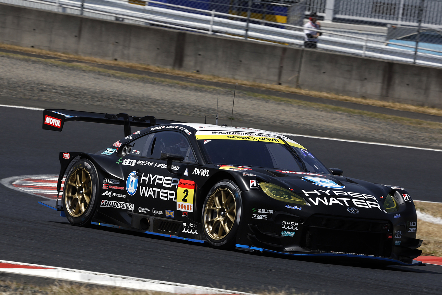 2号車 HYPER WATER Racing INGING