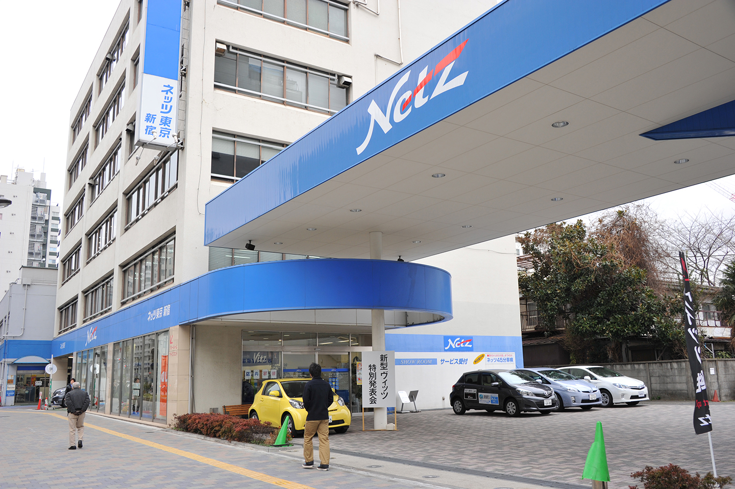 新車ディーラーのイメージ