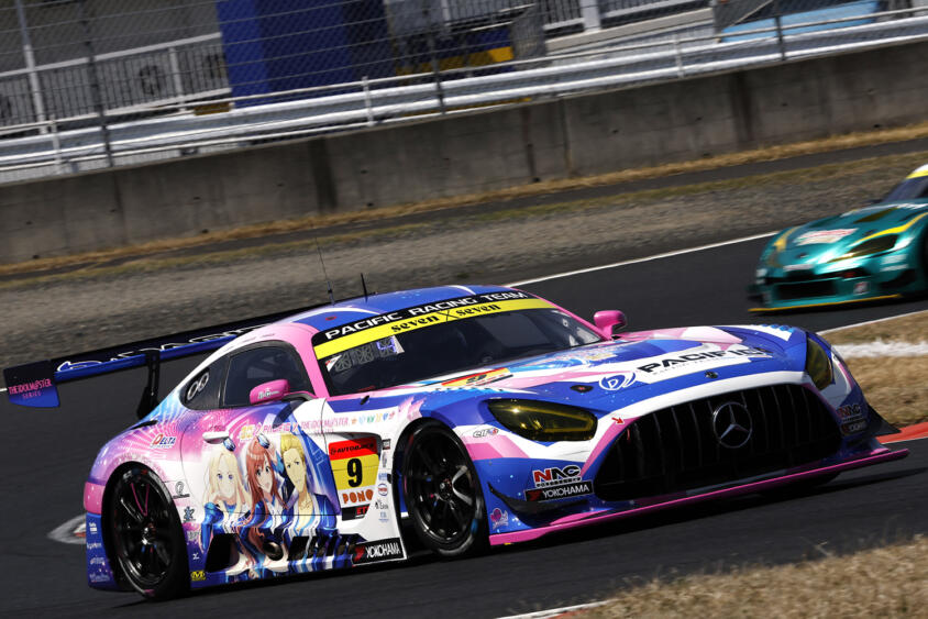 自動車大学校との連携で学生たちがレース現場で大活躍！　「９号車 PACIFIC RACING TEAM 」【SUPER GT 2025 GT300クラス オールチームラインアップ】