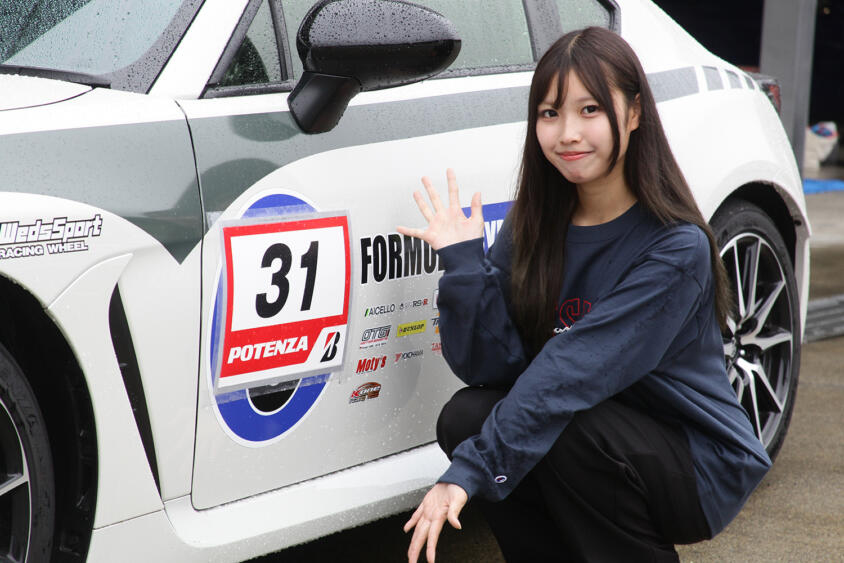 ペーパードライバーがいきなりサーキットって……アリなんです！　ブリヂストン主催のサーキットチャレンジに「免許をもってるだけ」な女子が参加してみた