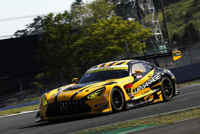 ベテランと新人ドライバーが新型マシンを武器にチャンピオンを目指す！　「18号車 TEAM UPGARAGE 」【SUPER GT 2025 GT300クラス オールチームラインアップ】