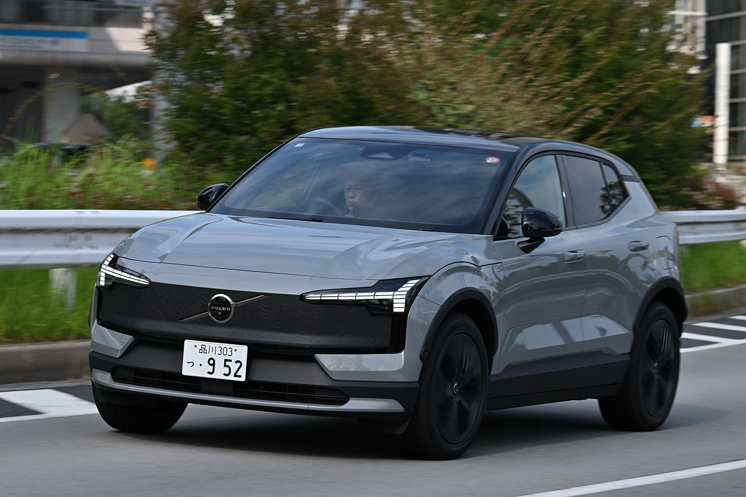オンもオフもこなせるオールラウンダー「ボルボ EX30 CROSS COUNTRY」が登場 〜 画像32
