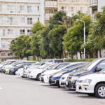 【画像】駐車場の形式は一緒なのになんで国によって駐車の向きが違う？　「前向き」「後ろ向き」が決まる要因とは 〜 画像12