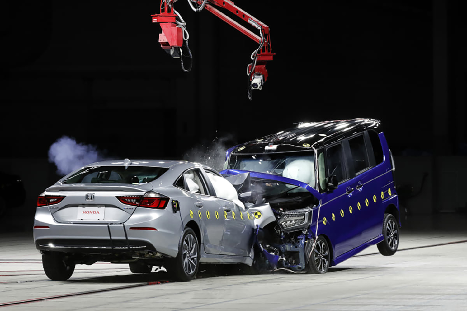 衝突安全性能試験も車両開発の現状に沿った方法に進化すべきだ