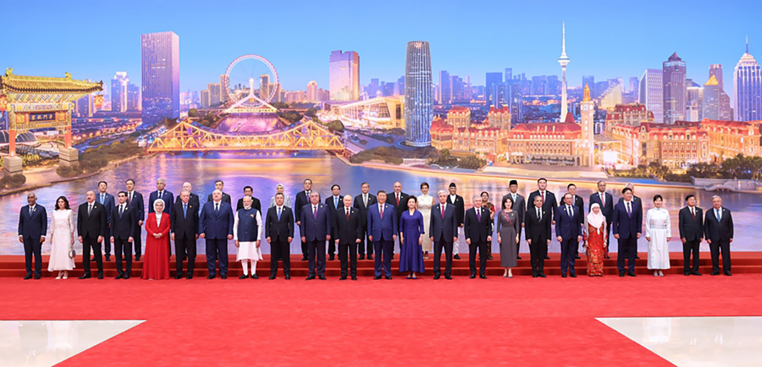 上海協力機構（SCO）首脳会議の記念撮影