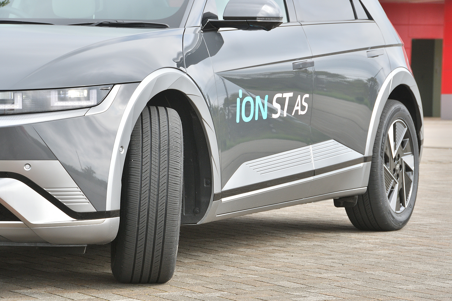 ヒョンデ・アイオニック5に装着されたハンコックiON AS SUV