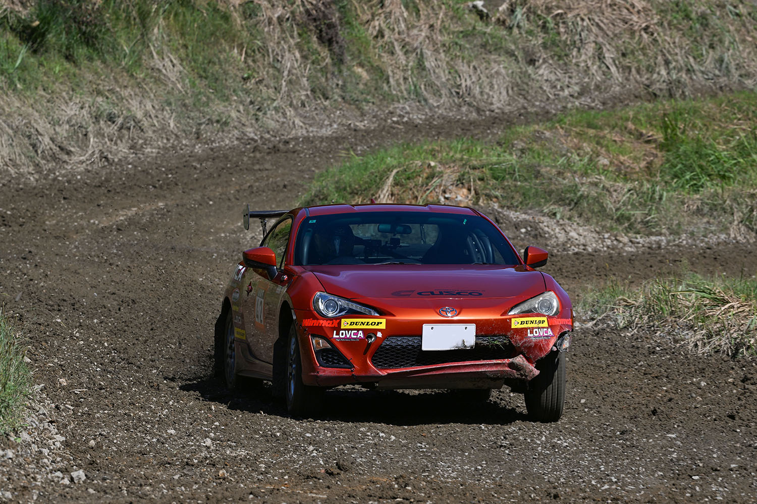 全日本ダートトライアルはFRスポーツカーで参戦する「ダートラ女子」で話題沸騰 〜 画像3