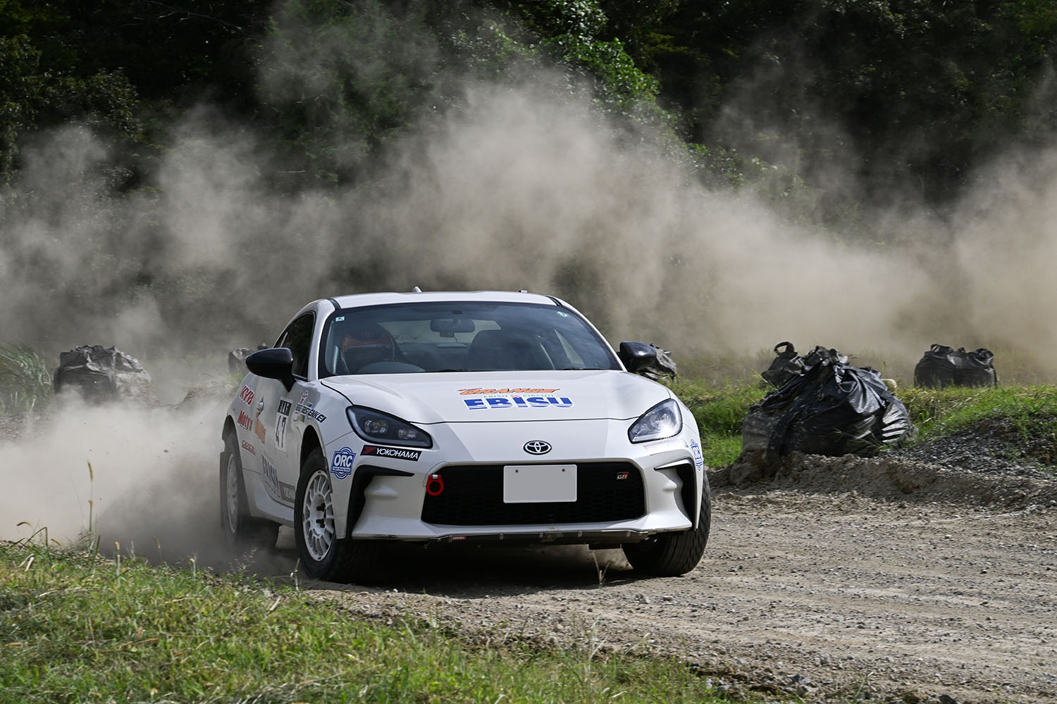 全日本ダートトライアルはFRスポーツカーで参戦する「ダートラ女子」で話題沸騰 〜 画像19
