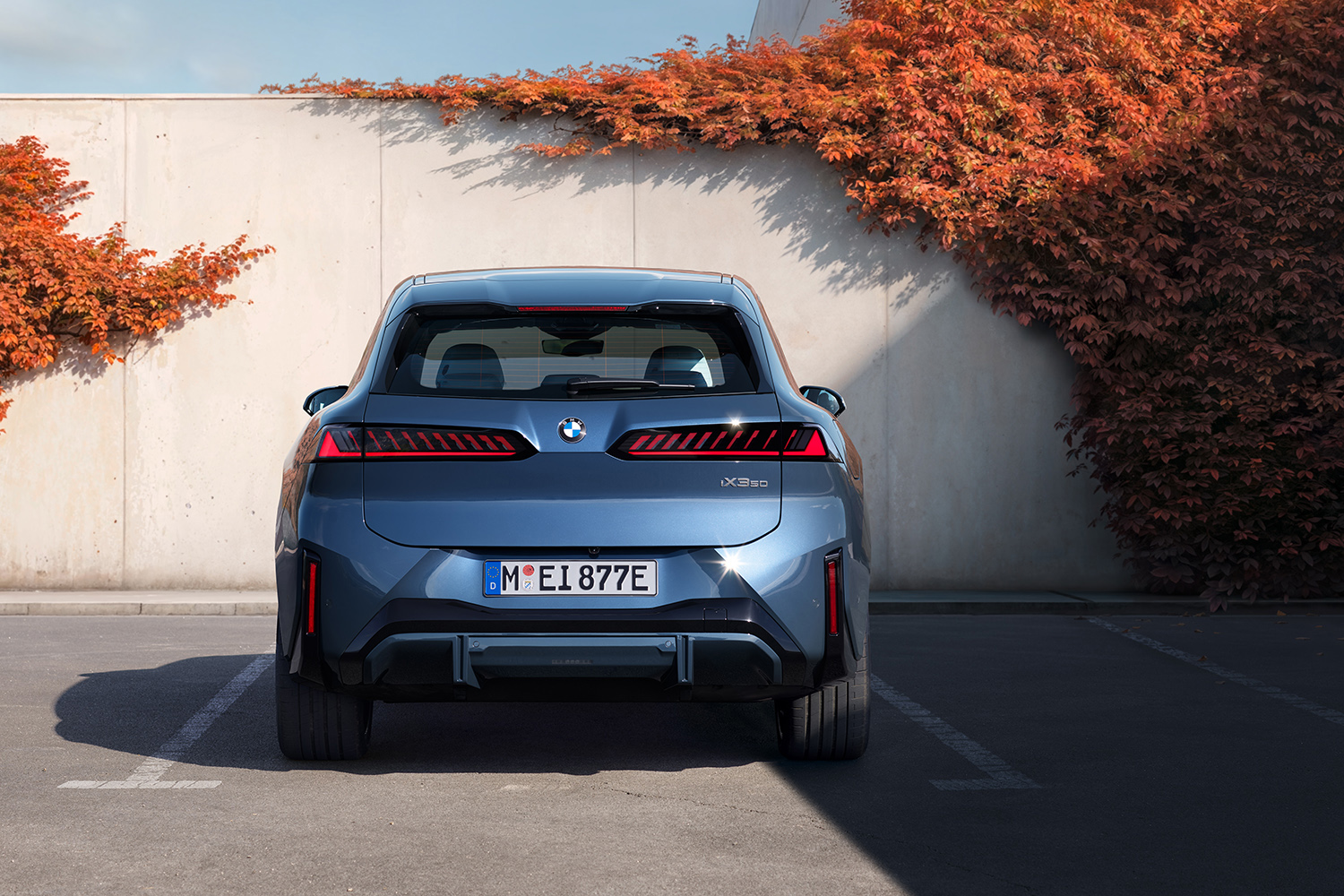 小さくなったキドニーグリルに賛否両論のBMW iXをデザインのプロが斬る 〜 画像22