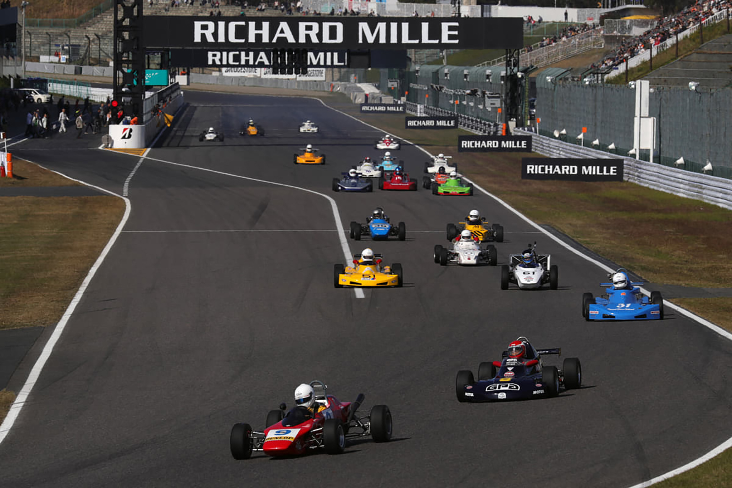 FL500によるレースシーン