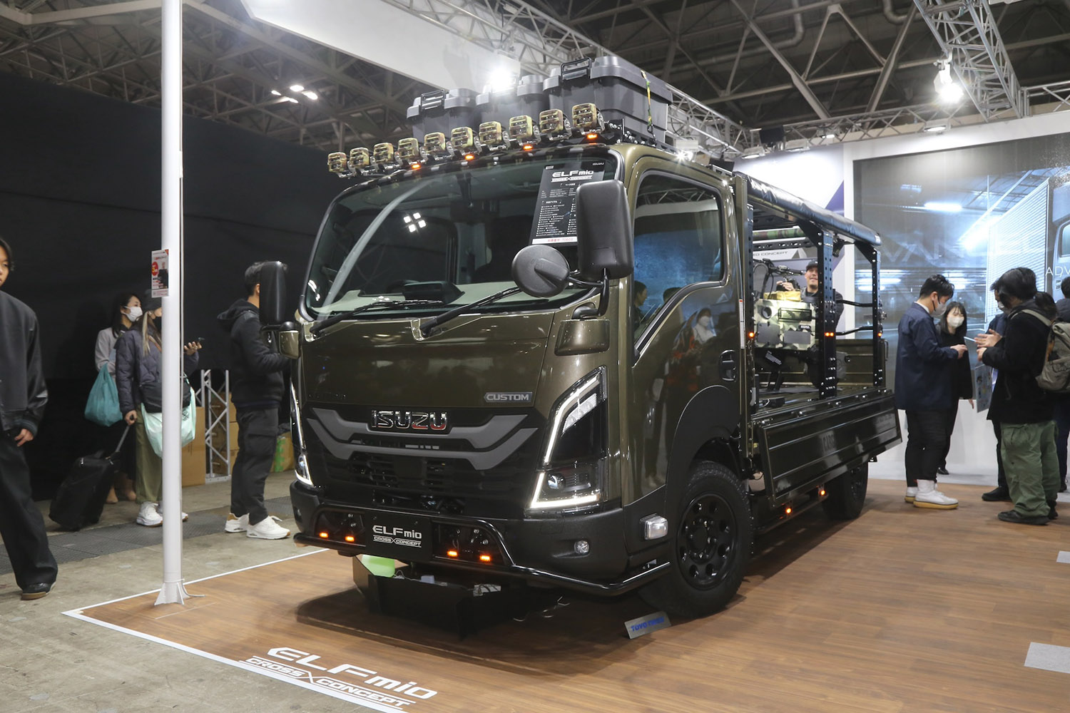いすゞエルフミオクロスコンセプトのフロントスタイリング
