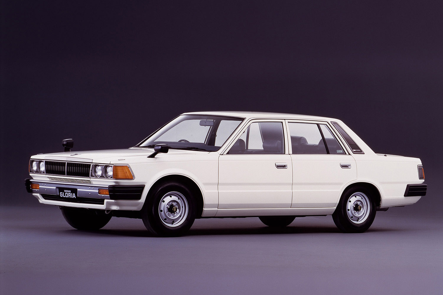 日産グロリアのフロントスタイリング