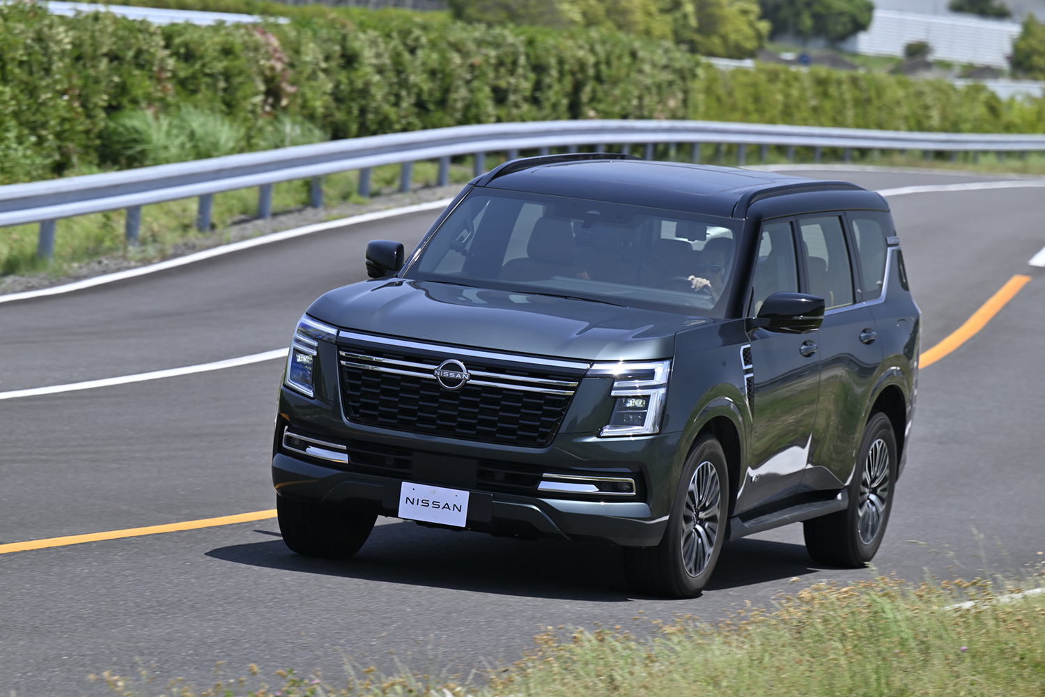 国内未導入の日産パトロールに桂　伸一さんが試乗 〜 画像50