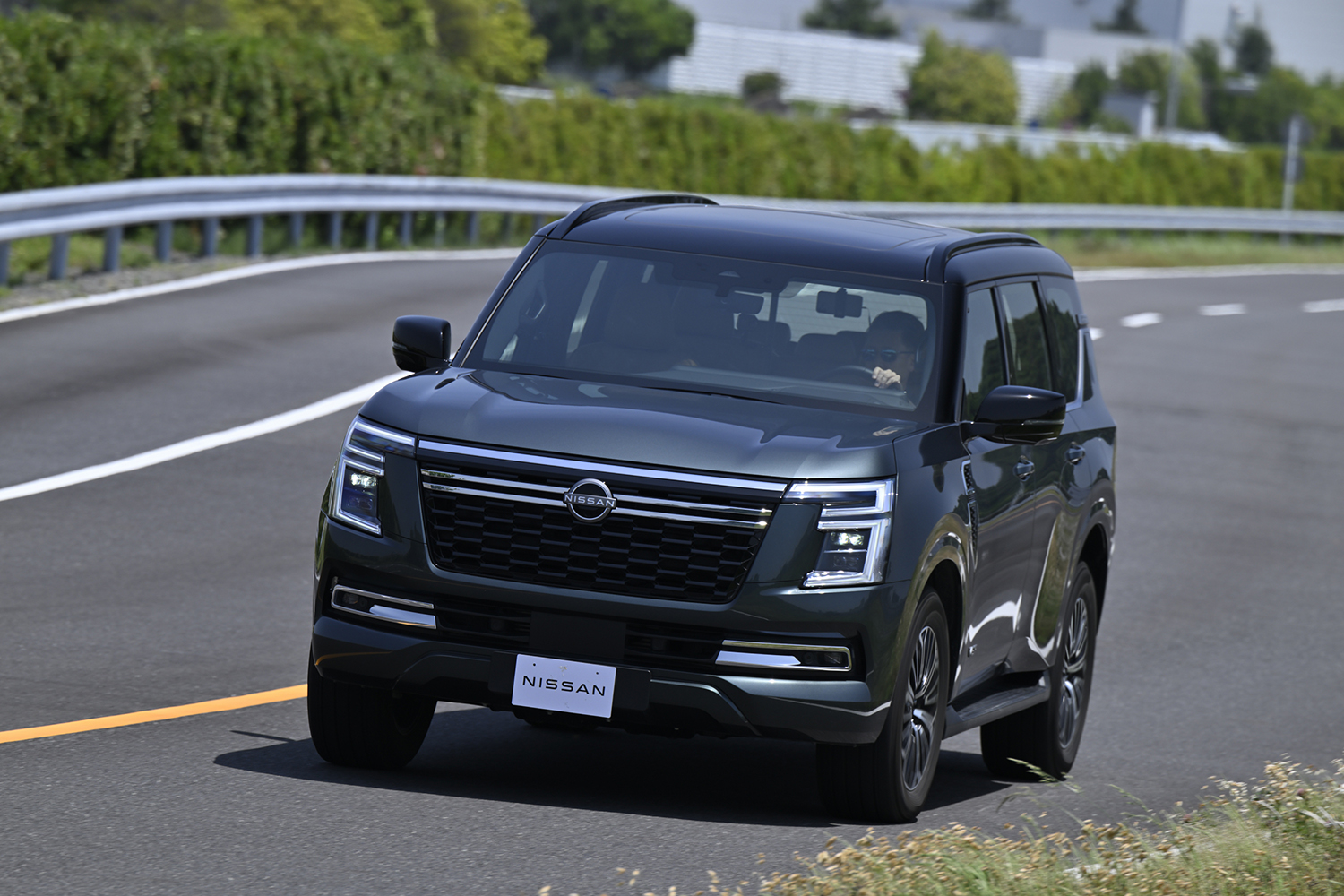 国内未導入の日産パトロールに桂　伸一さんが試乗 〜 画像53