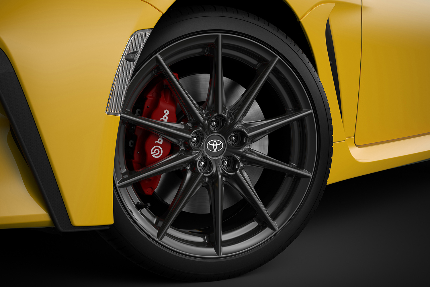 トヨタGR86 "RZ Yellow Limited"のホイールまわり