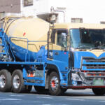 現場到着までのタイムリミットは90分……それを過ぎたら使えない！　ミキサー車の運ぶ「生コン」は文字どおり鮮度が命のナマモノだった!!
