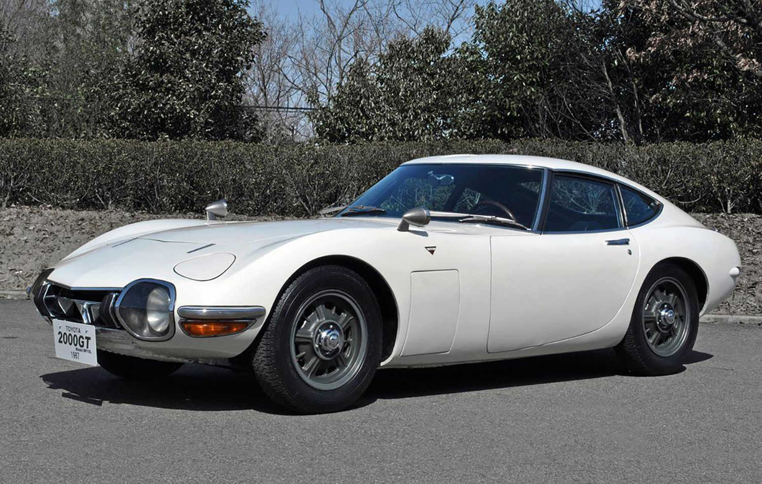 トヨタ「2JZ-GTE」の系譜であるM型エンジンを搭載した2000GT