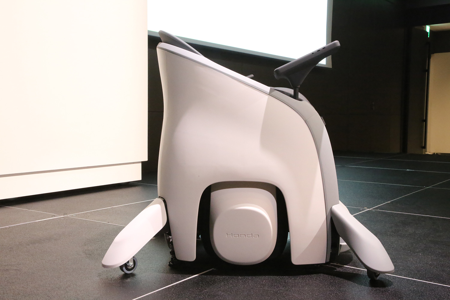 ホンダから新型モビリティ「UNI-ONE」が登場 〜 画像17