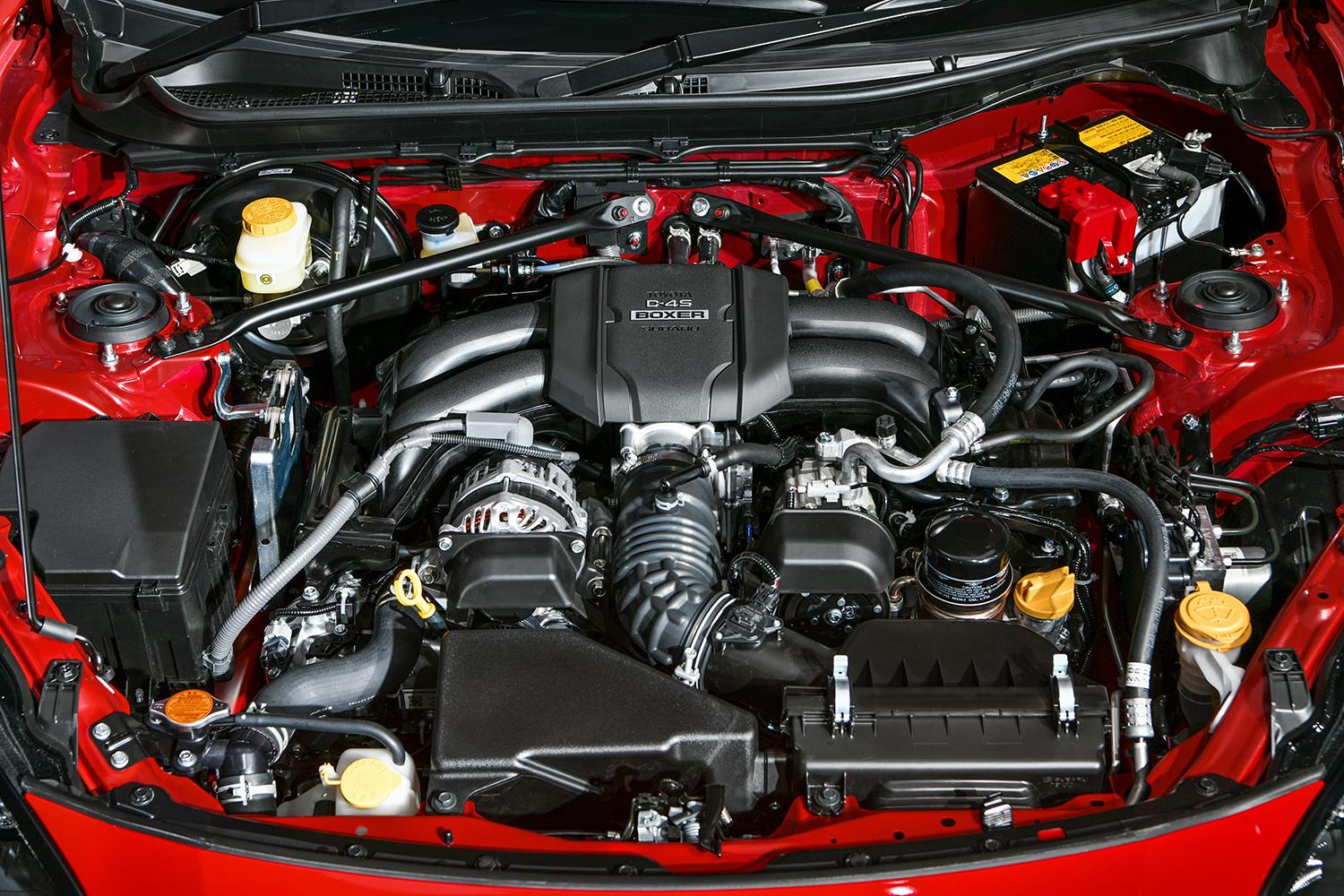 トヨタ「GR86」のエンジンルーム