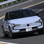 【画像】【試乗】踏めば狼・緩めれば羊！　ボルボ史上最高加速を誇る「EX30 ウルトラ・ツイン」はバカッ速だけどジェントルな二面性を楽しめるコンパクトEV 〜 画像4