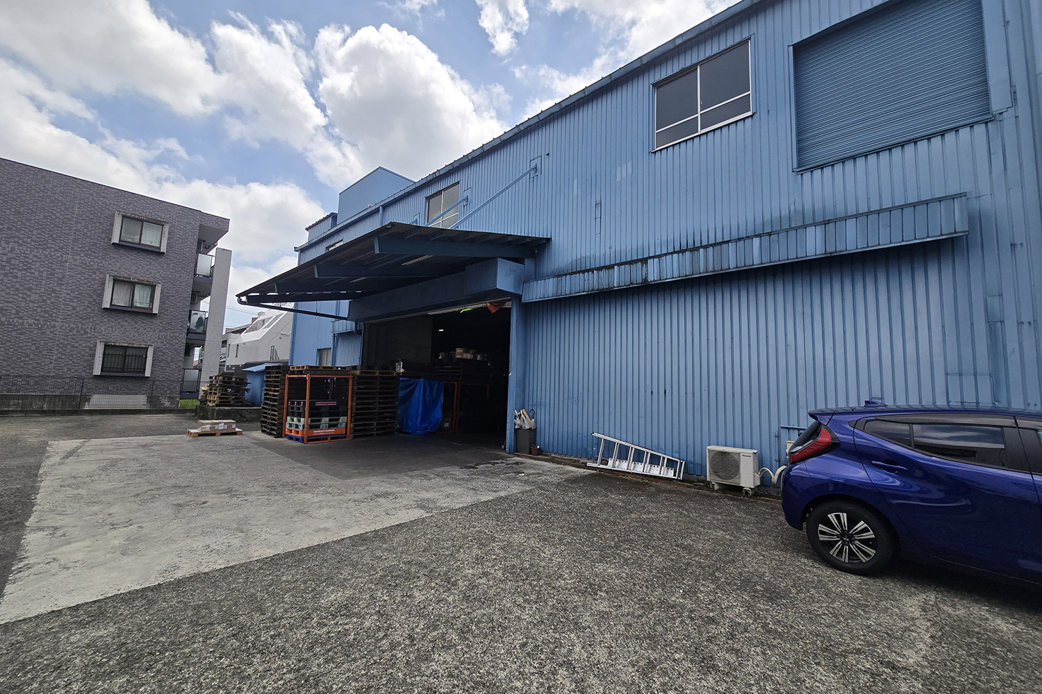 川崎市に位置するロジ・テック トーシン