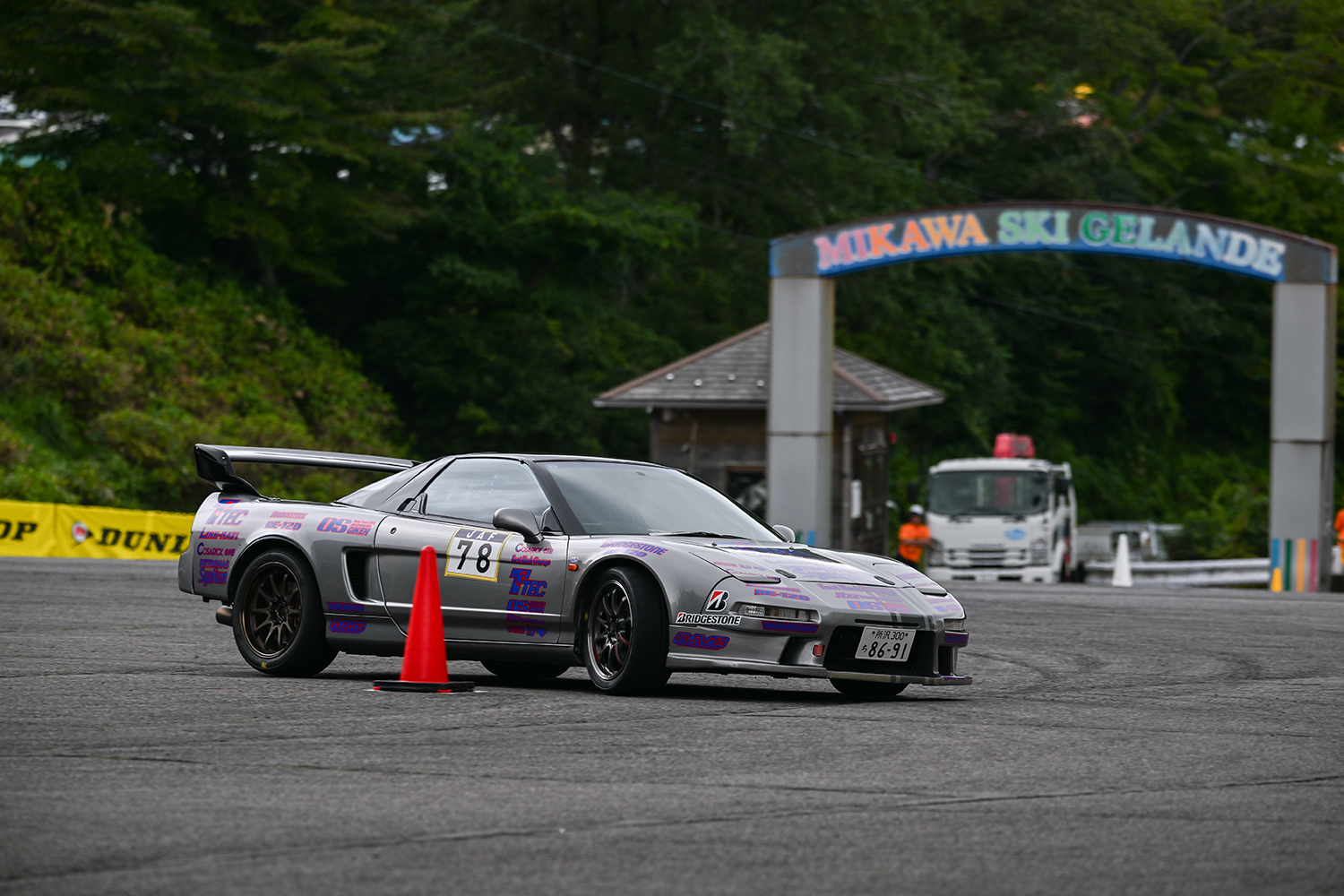 全日本ジムカーナに出場中の旧世代国産スポーツカー 〜 画像23