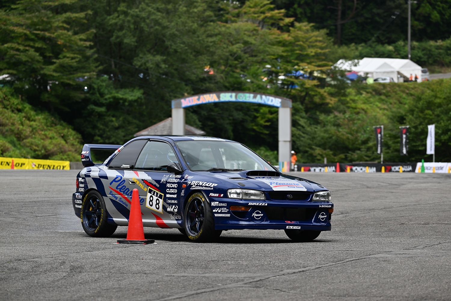 BC3クラスに出場しているインプレッサ（GC8）
