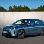 【画像】国内BMW最強トルクの「Mパフォーマンス」かそれとも一充電走行距離最長の「Mスポーツ」か！　「iX」が一部改良を実施して新グレード追加 〜 画像1