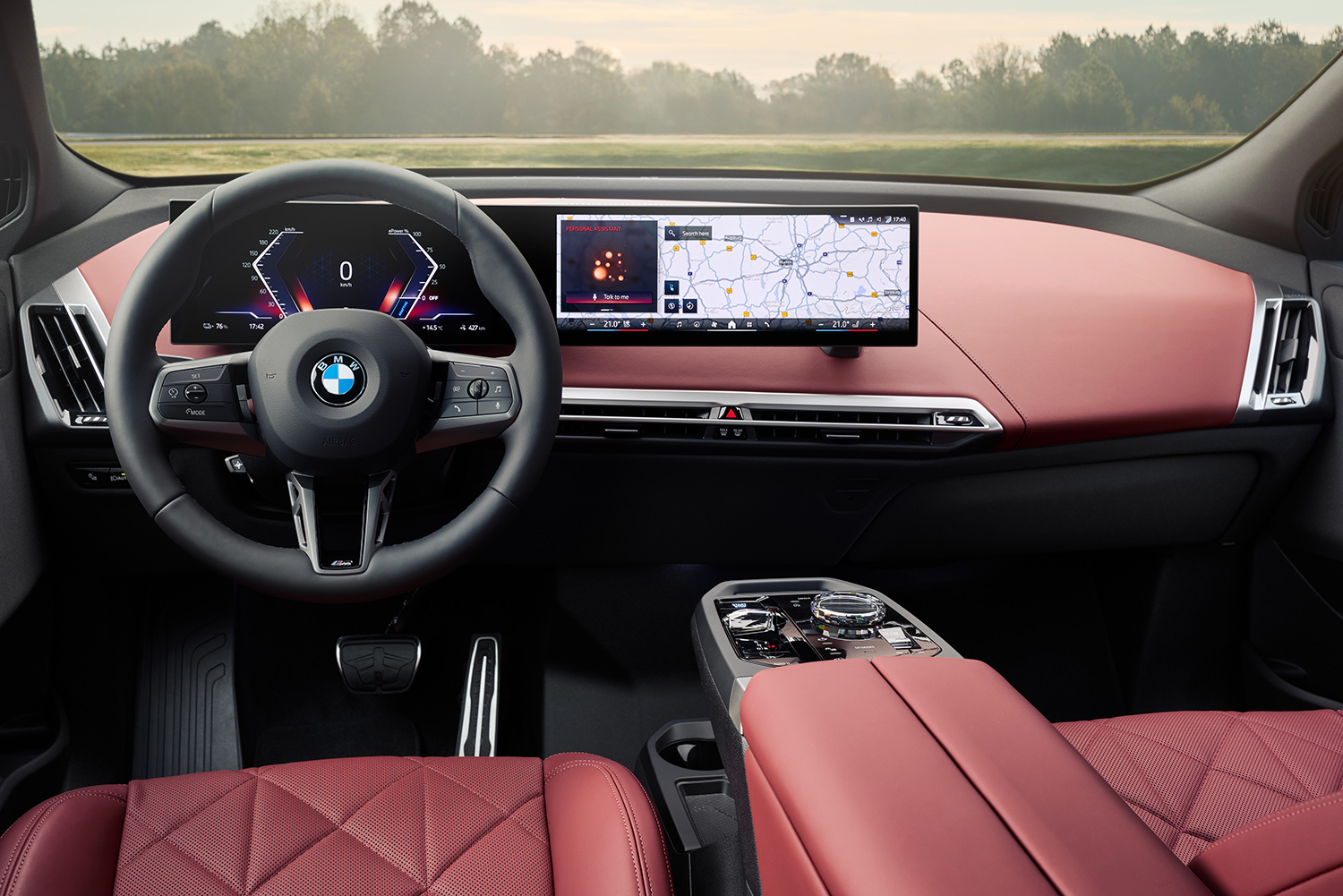 BMW「iX」が一部改良を実施して新グレード追加 〜 画像45