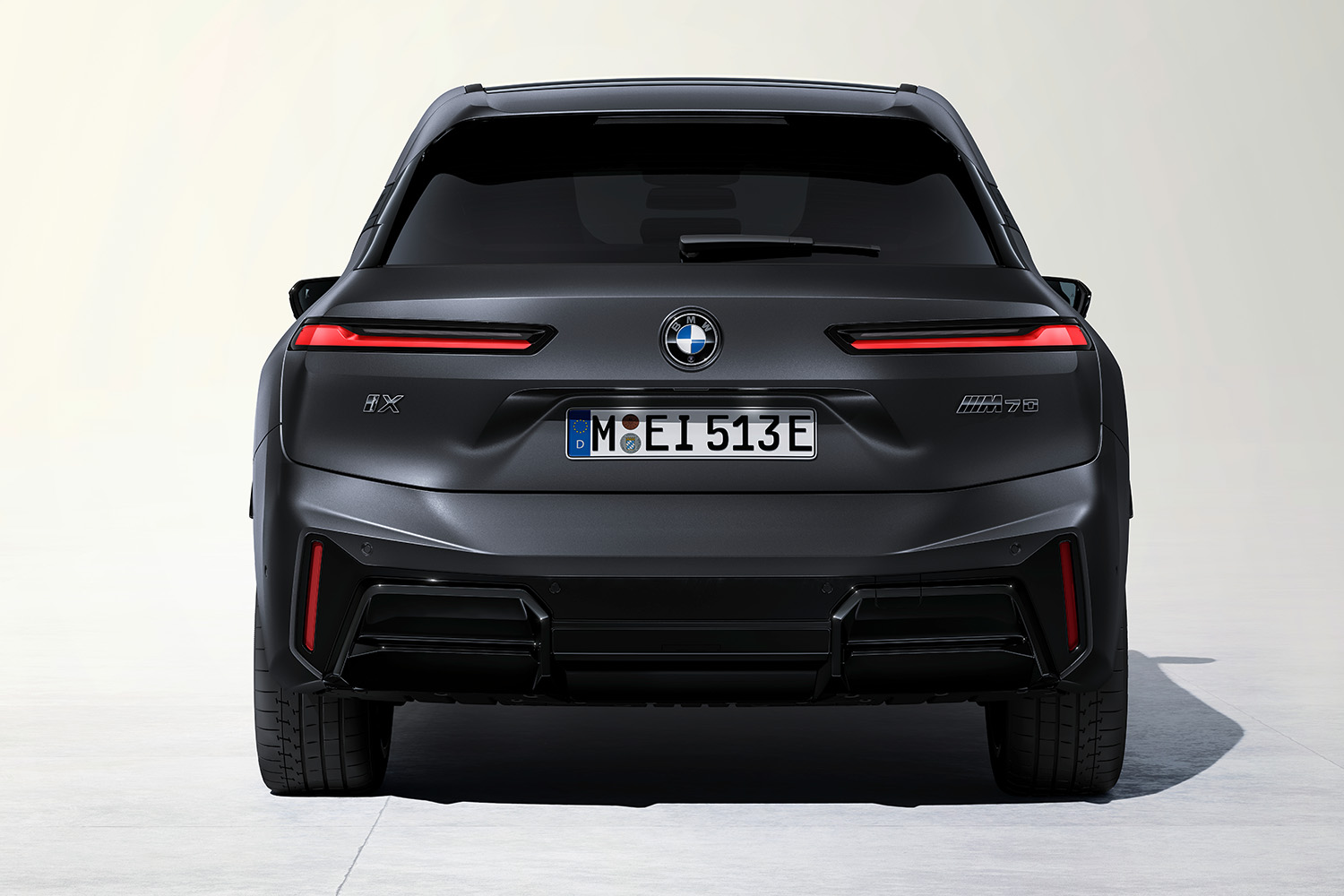 BMW「iX」が一部改良を実施して新グレード追加 〜 画像52