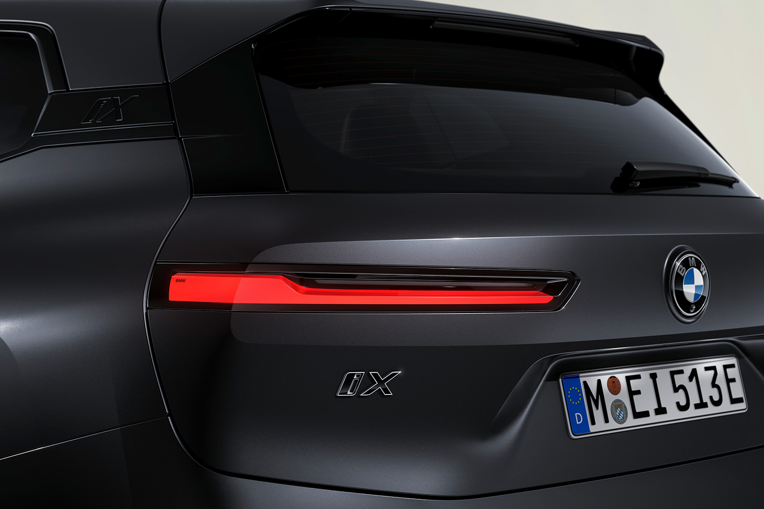 BMW「iX」が一部改良を実施して新グレード追加 〜 画像55