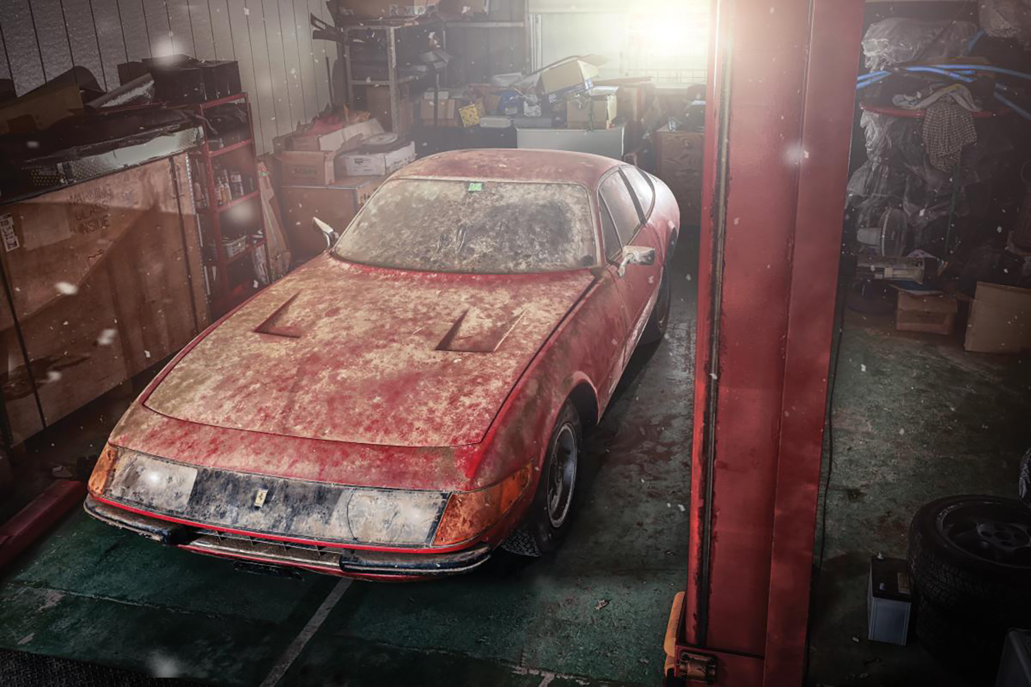 2017年には岐阜県の納屋に眠っていたフェラーリ365GTB/4、通称「デイトナ」