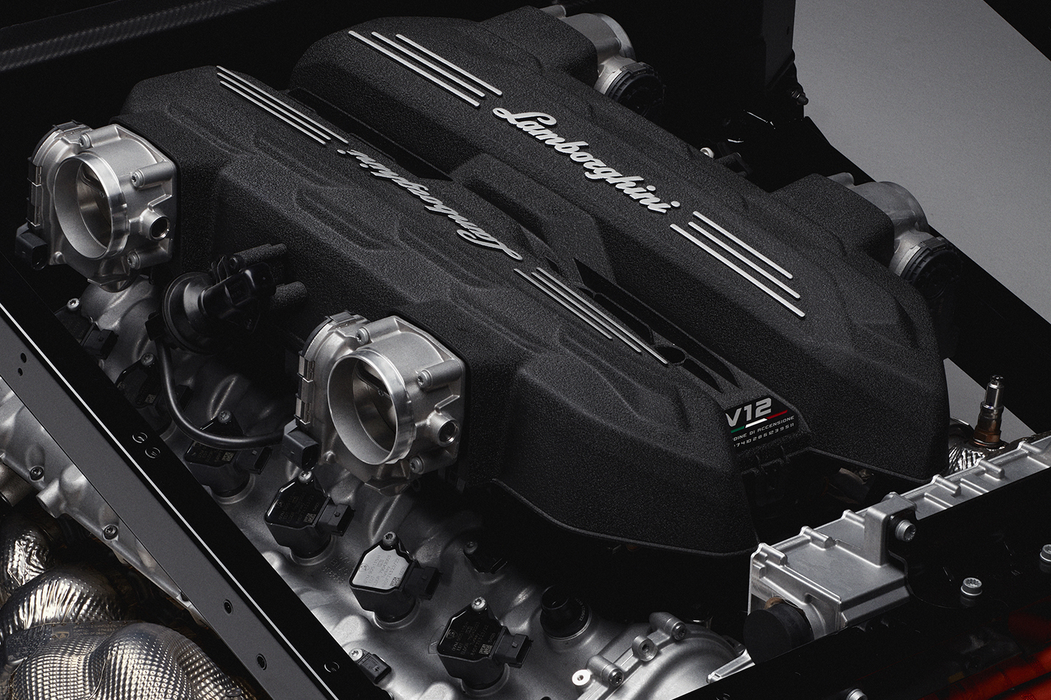 ランボルギーニのV12ユニット