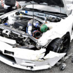 保険に入っているのに自腹修理のほうがお得ってどういうこと？　自動車保険を使うべきか否かの知っておくべき境界線！