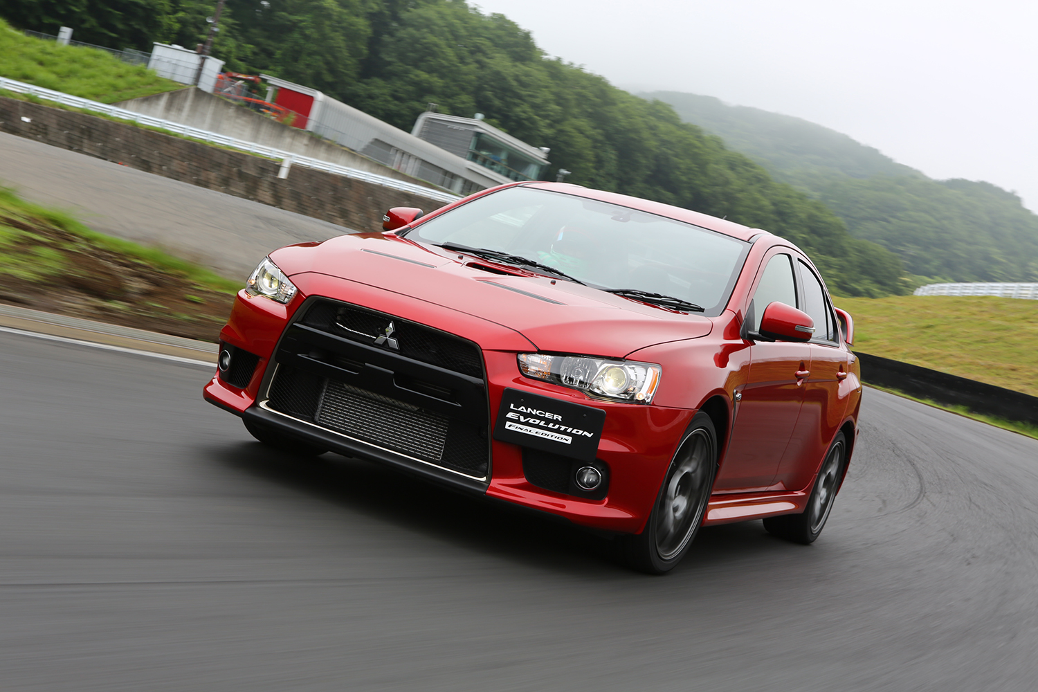 最後のトリを飾る限定車４台の中古車相場を調べてみた