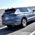 【画像】【試乗】三菱アウトランダーPHEVは「高級車なみの快適性」と「圧倒的な悪路走破性」に加えて「災害時も安心」ってもう無敵じゃない？　乗るたびにSUVの完成型であることを実感!! 〜 画像42