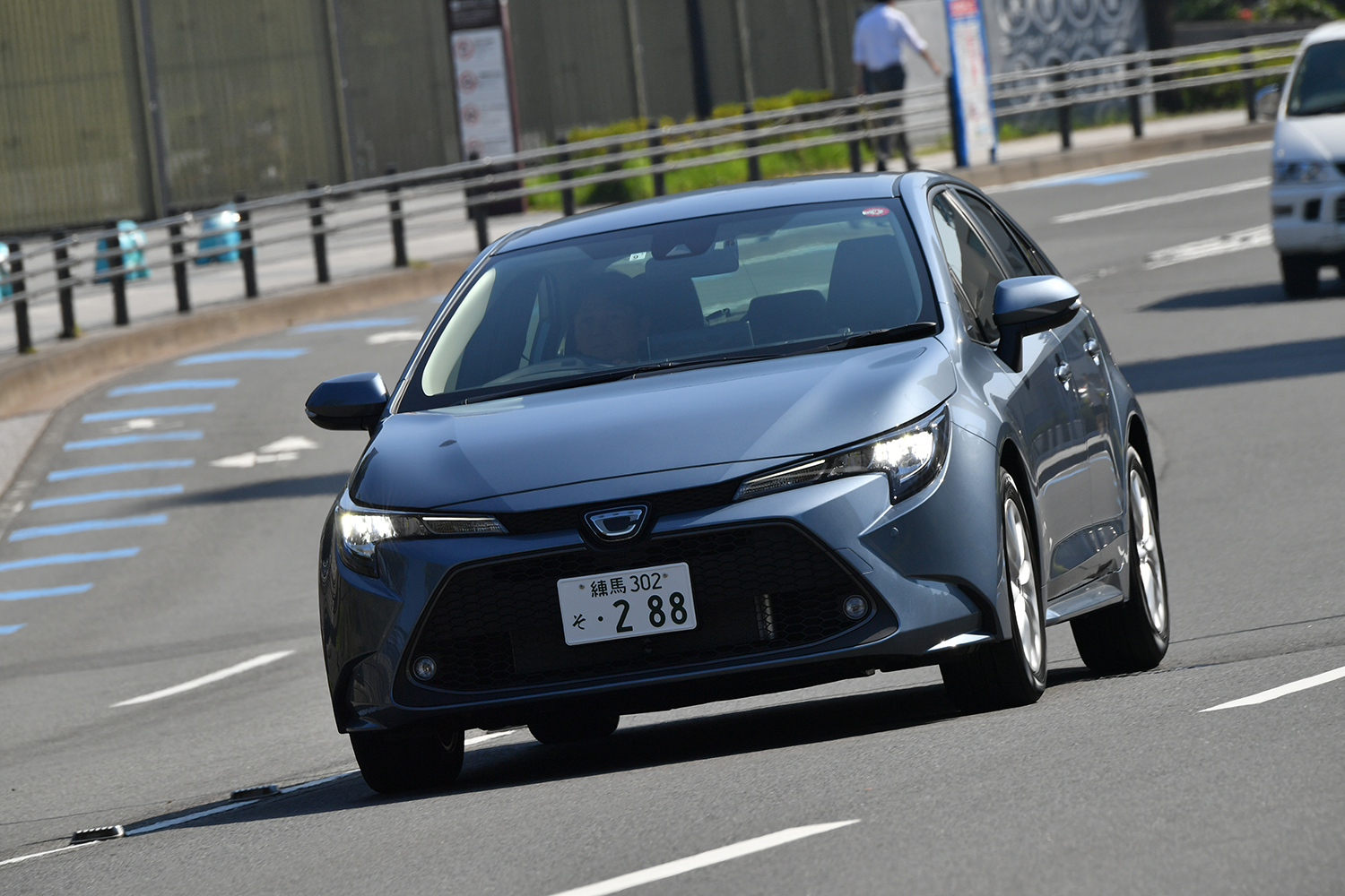 トヨタ・カローラセダン