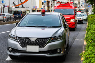 クラウン以外の覆面パトカーも交通違反って取り締まるの？