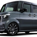 【画像】スポーティなデザインで最新モデルにもベストマッチ！　多彩なサイズで応えるウェッズ「 LEONIS NAVIA08＆JG」はこの冬必見！ 〜 画像2